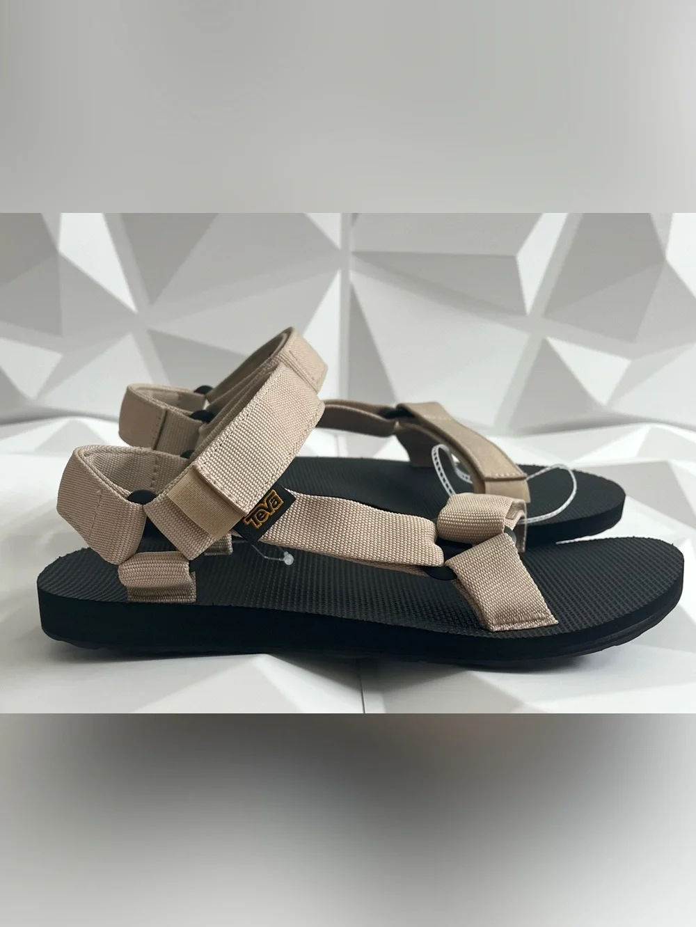 Teva Men’s Original Universal White Pepper Sandals New Size 10 Beige